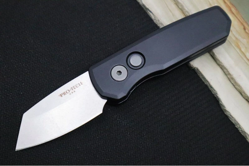 Pro Tech Runt Auto - Black Aluminum Handle / Stonewashed Reverse Tanto Blade / Magnacut Steel R5401 1 Pro Tech Runt Auto - Black Aluminum Handle / Stonewashed Reverse Tanto Blade / Magnacut Steel R5401